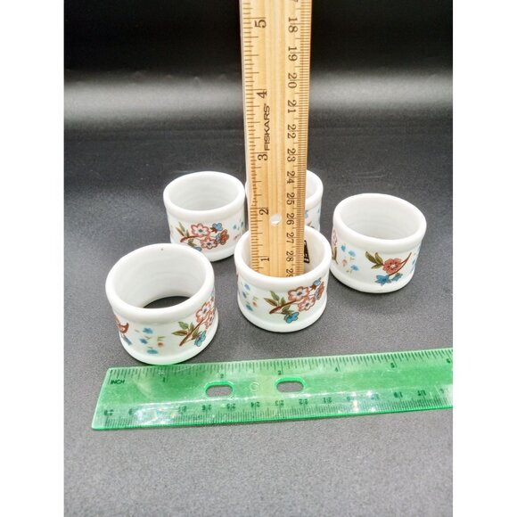 Set of 5 Town and Country Linen Corp Porcelain Floral Napkin Rings Fifth Ave. NY - Picture 3 of 12